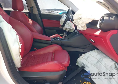 2019 Alfa Romeo Giulia Ti Sport Rwd z USA, uszkodzony, nr VIN ZARFAMBN8K7605343